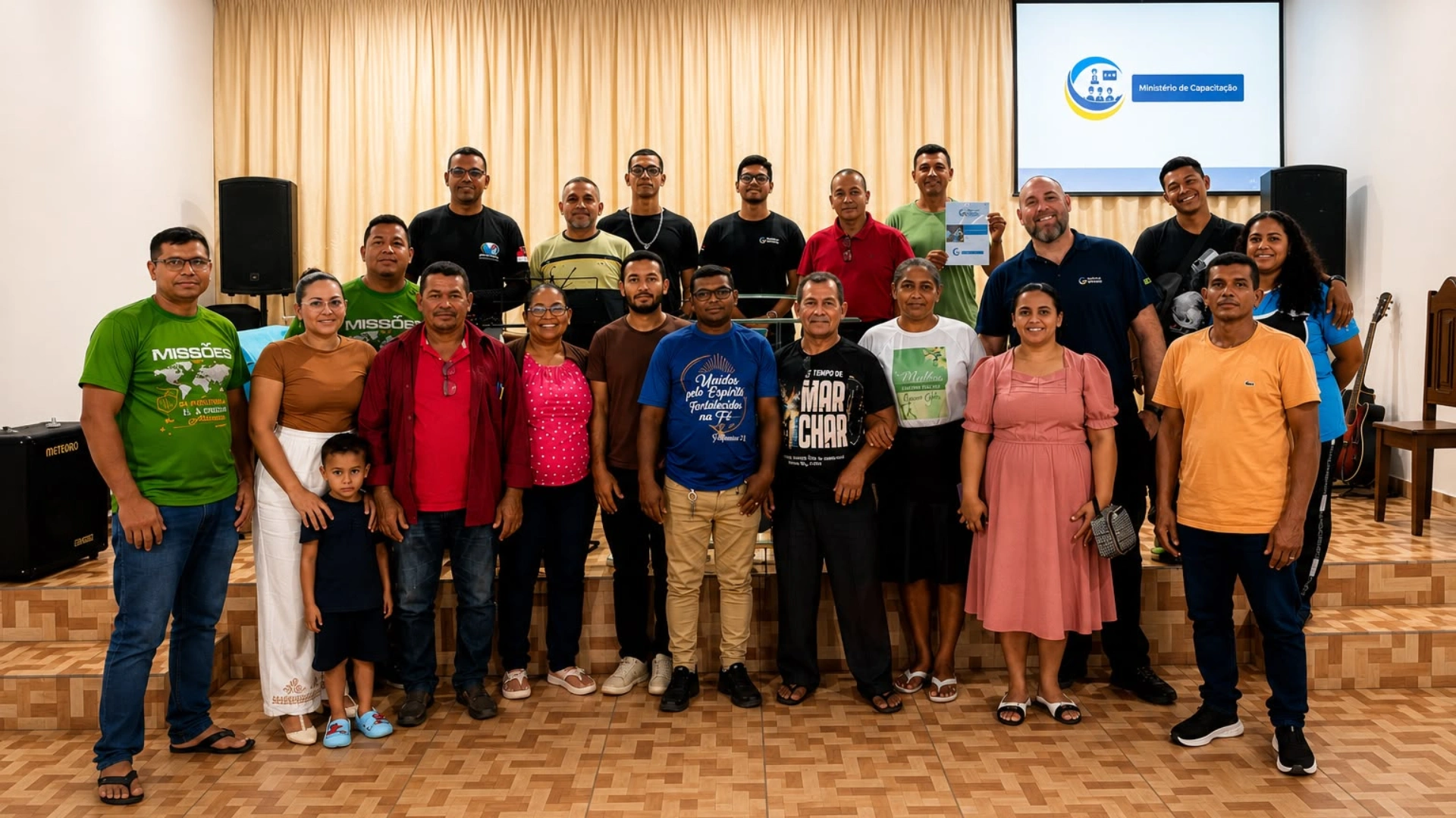 Grupo de lideranças reunido em capacitação da Missão do Céu